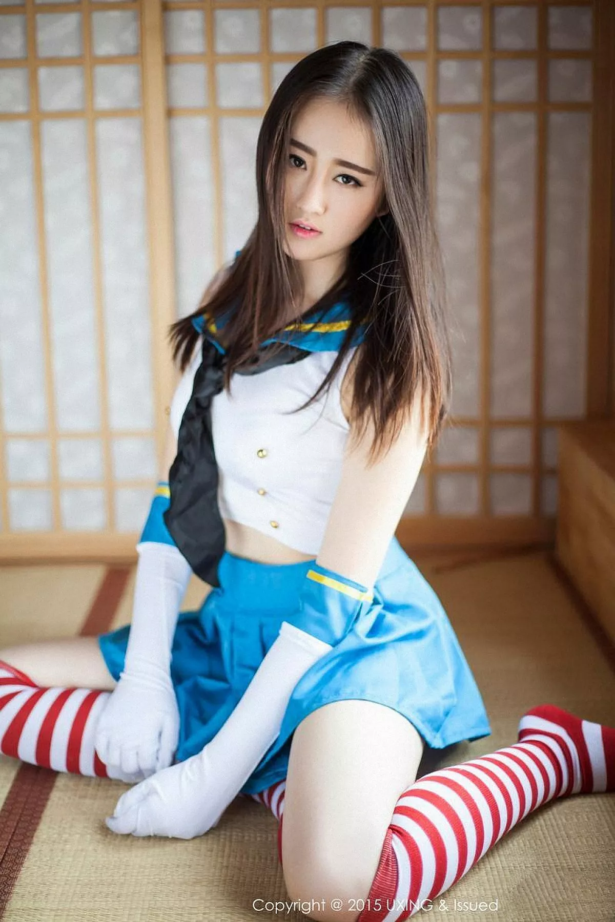 王朝朝写真