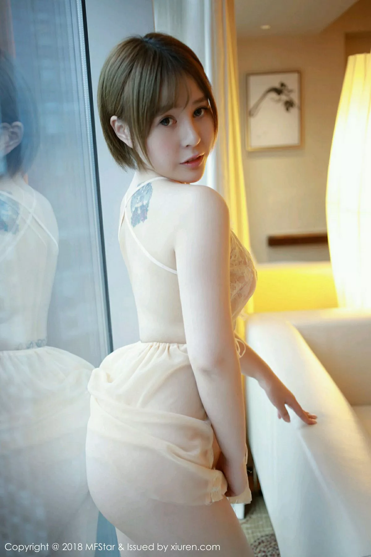 艾莉写真