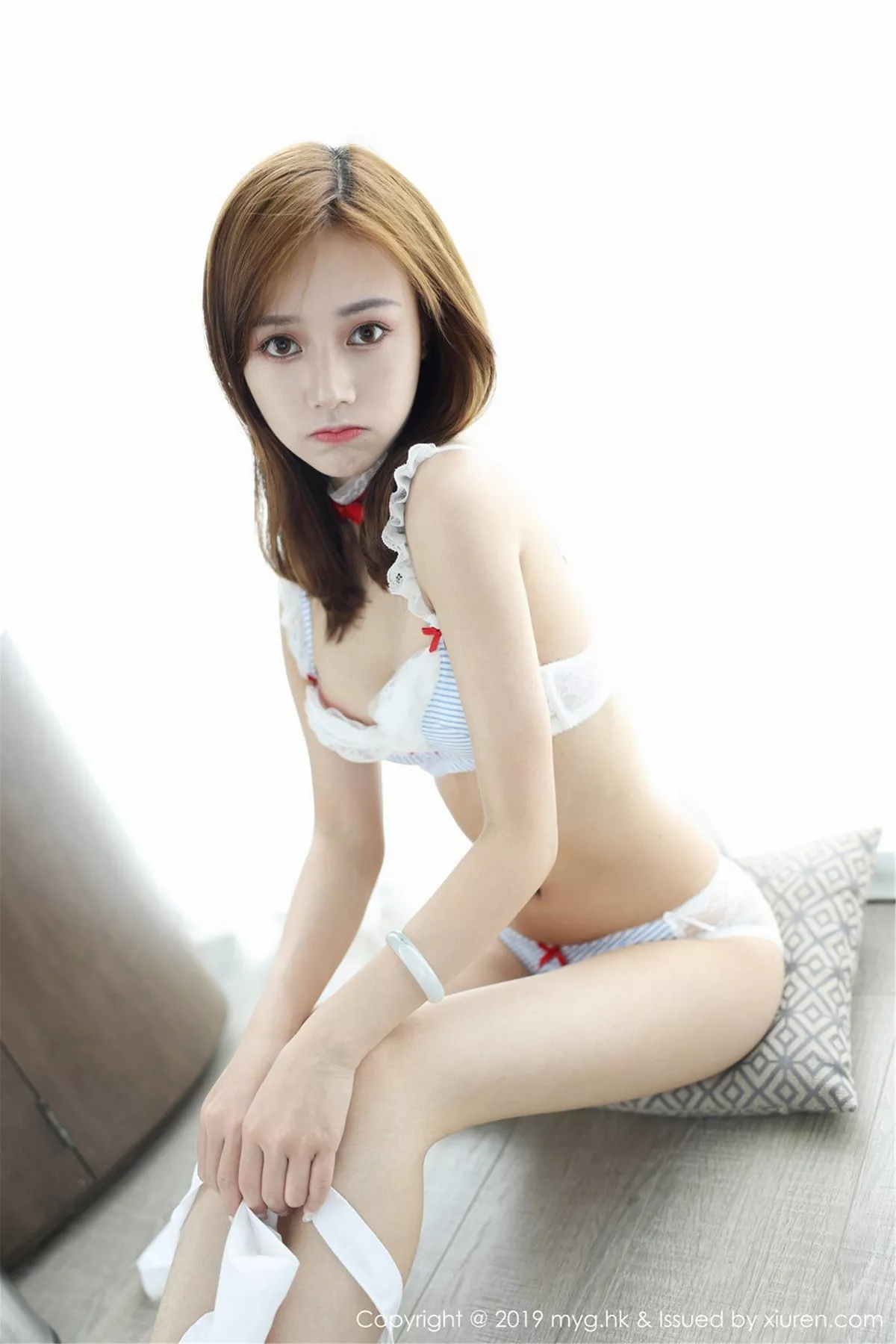 秀人集.com_[MyGirl美媛馆]Vol.356_嫩模羽住real越南旅拍性感比基尼+蕾丝女仆装惹火诱惑写真54P