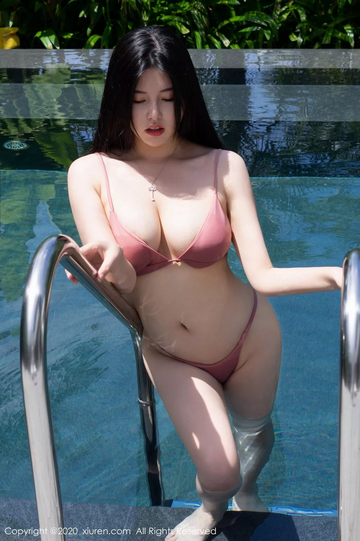 娜露写真