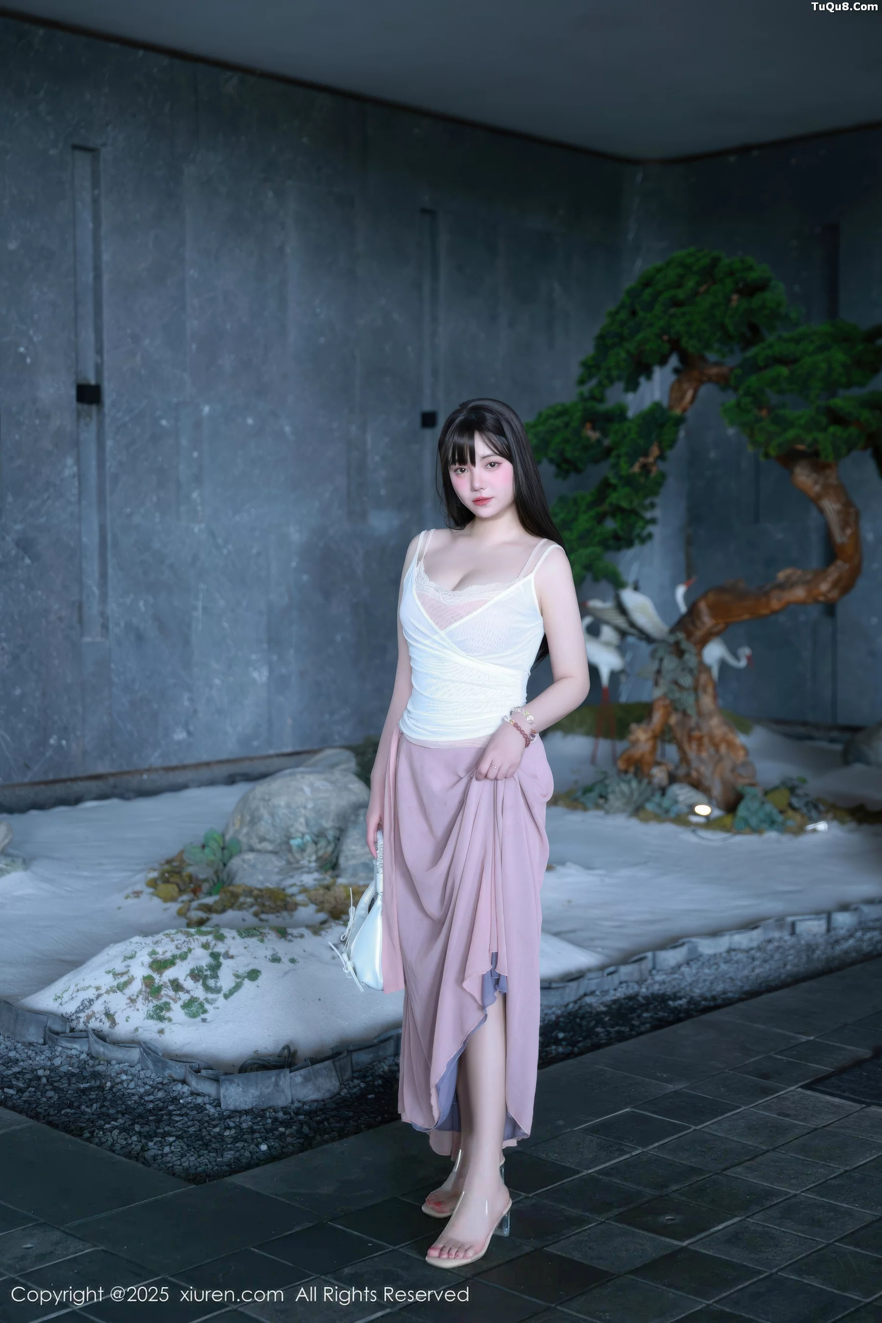 秀人集.com_[XiuRen秀人网]No.10746_模特软情性感低胸紫色长裙露粉色内衣秀曼妙身姿迷人诱惑写真86P