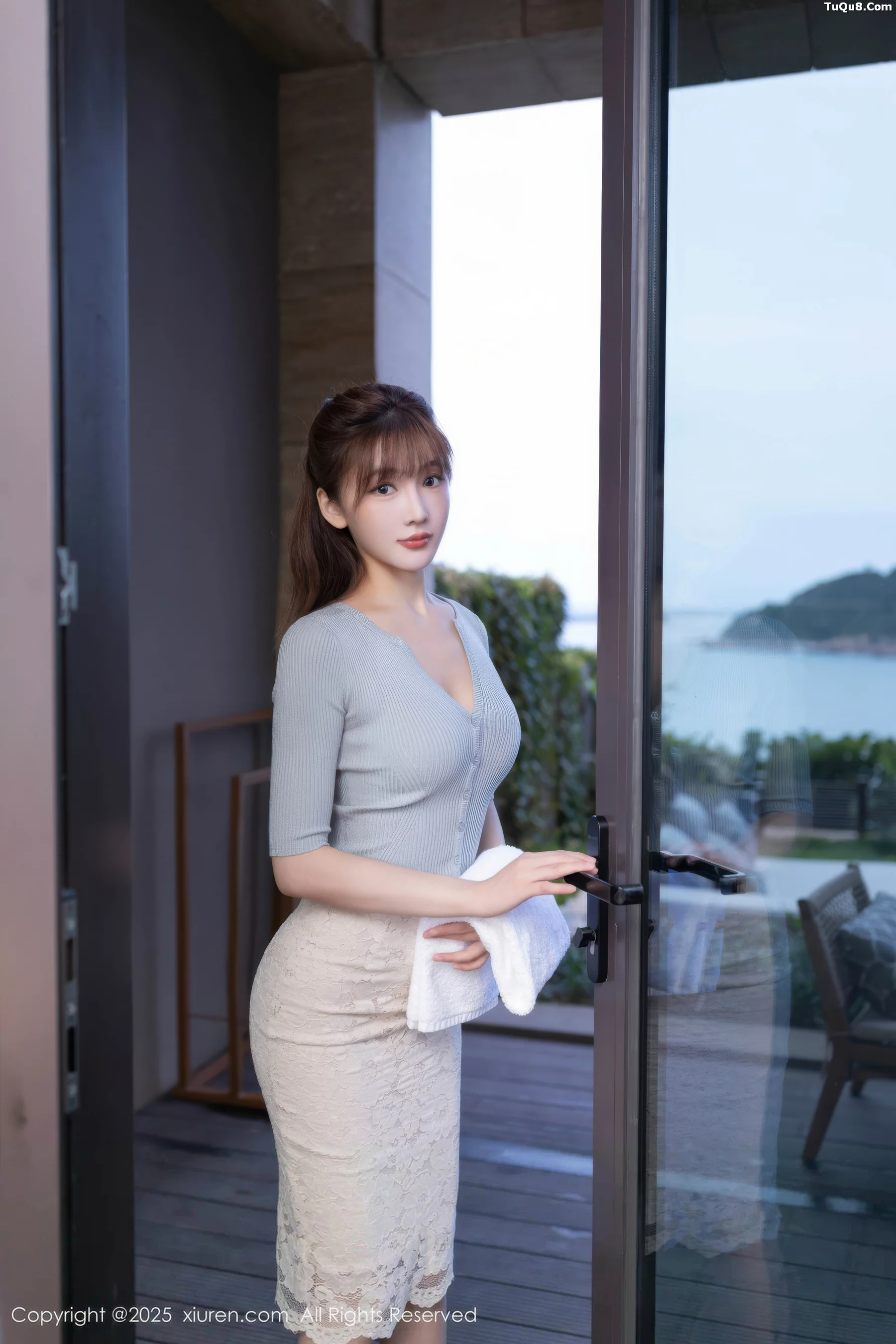 秀人集.com_[XiuRen秀人网]No.10757_模特陆萱萱性感浅色长裙露白色内衣配白丝袜秀柔美身姿诱惑写真73P