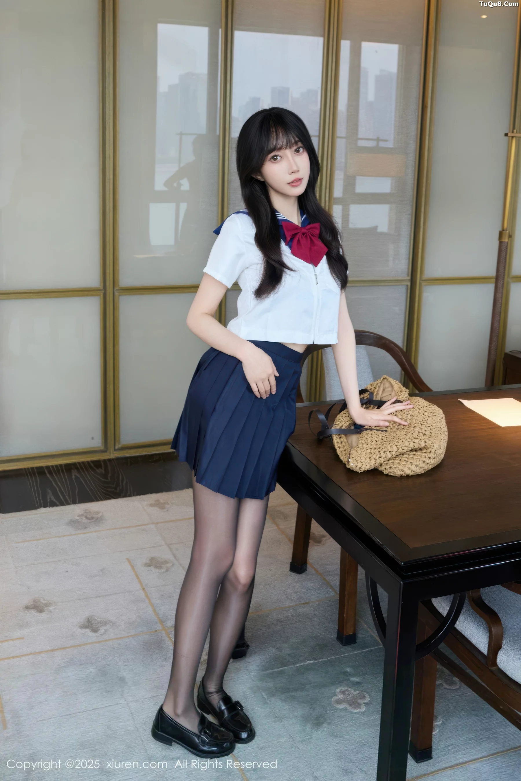 秀人集.com_[XiuRen秀人网]No.10766_模特玥儿玥er私房性感JK制服配超薄黑丝秀曼妙身姿迷人诱惑写真68P