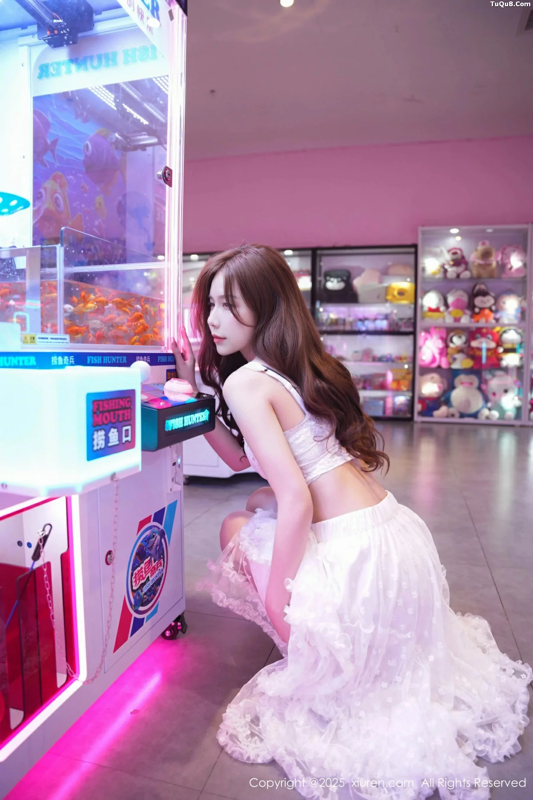 秀人集.com_[XiuRen秀人网]No.10791_模特拍黄瓜girl性感白色连衣裙露白色内衣秀曼妙身材诱惑写真74P