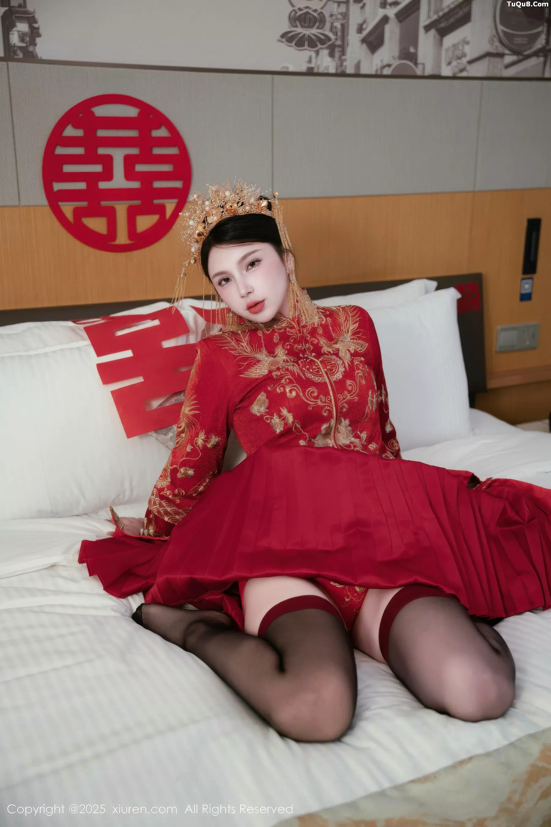 秀人集.com_[XiuRen秀人网]No.10865_模特小蛮妖Yummy性感红色新娘服配超薄黑丝秀完美身材诱惑写真66P