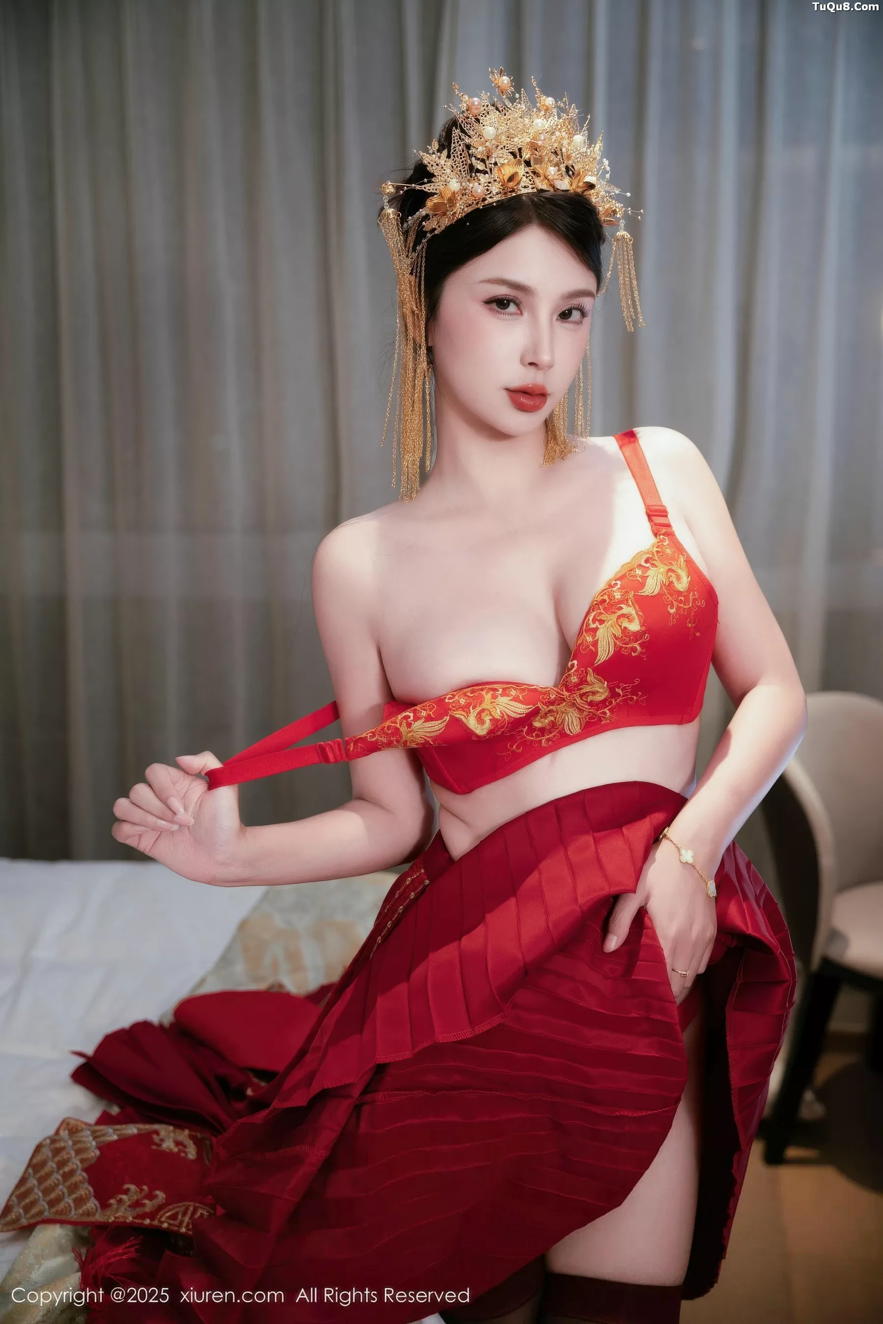 秀人集.com_[XiuRen秀人网]No.10865_模特小蛮妖Yummy性感红色新娘服配超薄黑丝秀完美身材诱惑写真66P