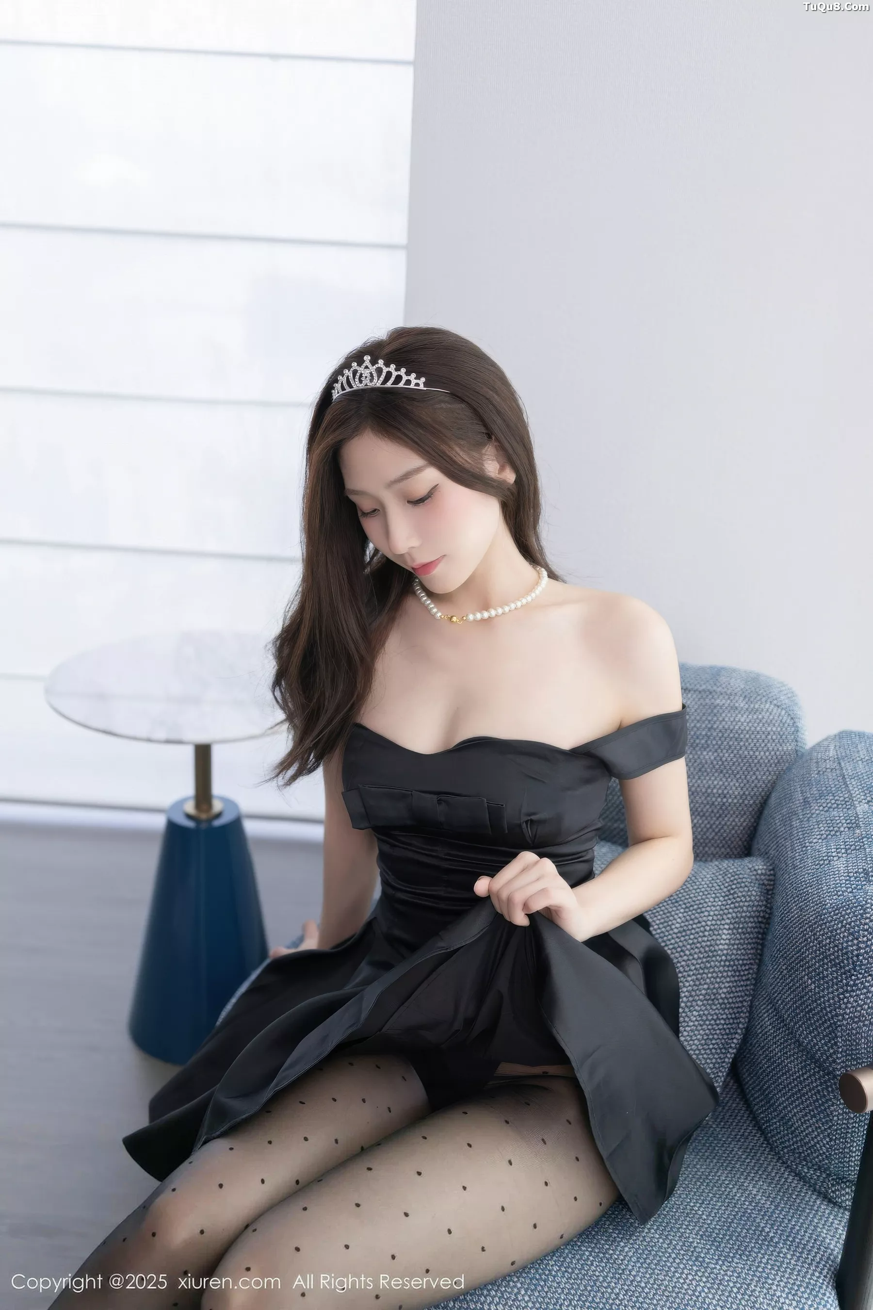 秀人集.com_[XiuRen秀人网]No.10878_模特刘婷婷性感黑色连衣短裙配黑色圆点丝袜秀曼妙身材诱惑写真71P