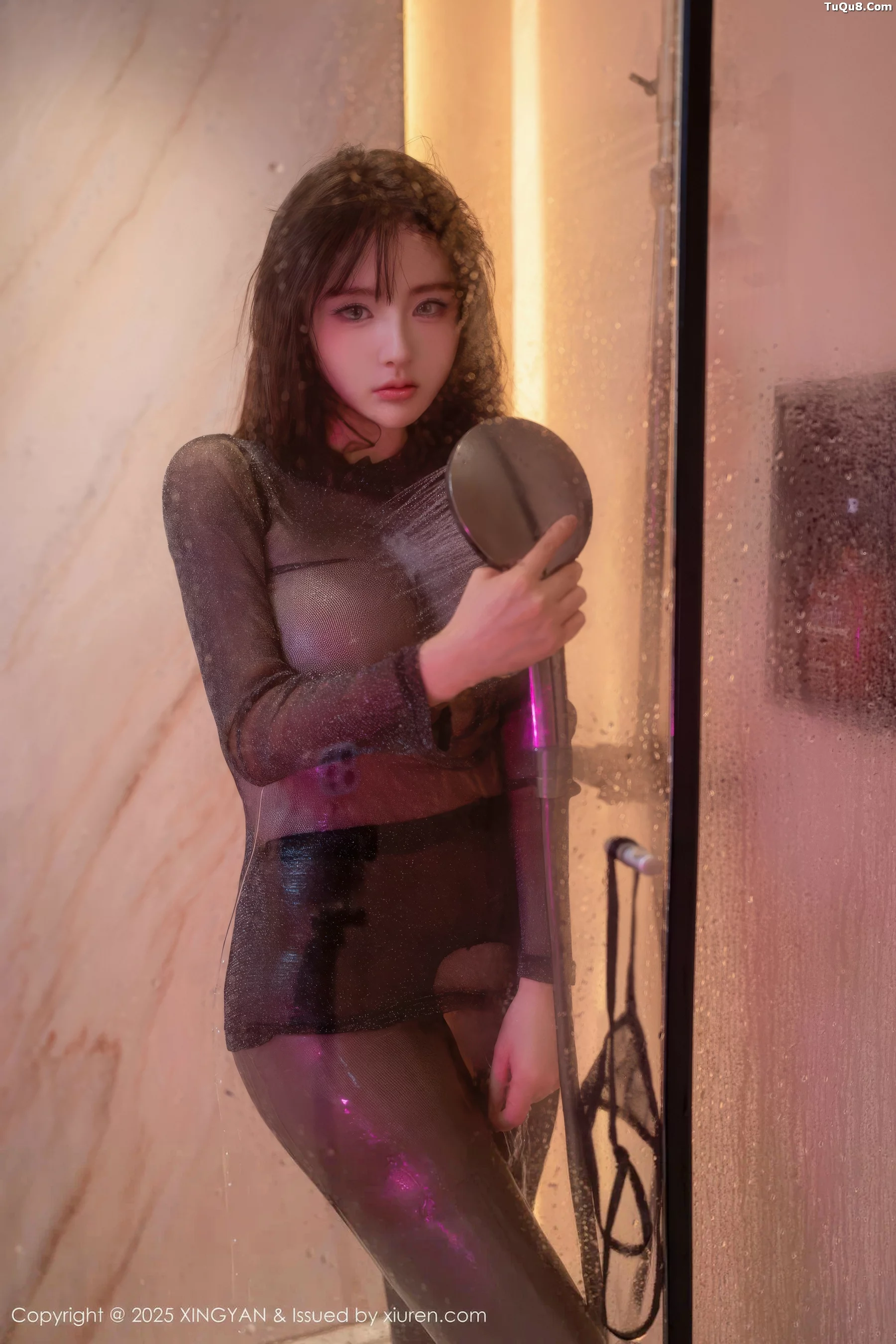 秀人集.com_[XINGYAN星颜社]VOL.424_模特沈南汐RuRu粉色连衣短裙+黑色薄纱服饰秀美腿诱惑写真71P