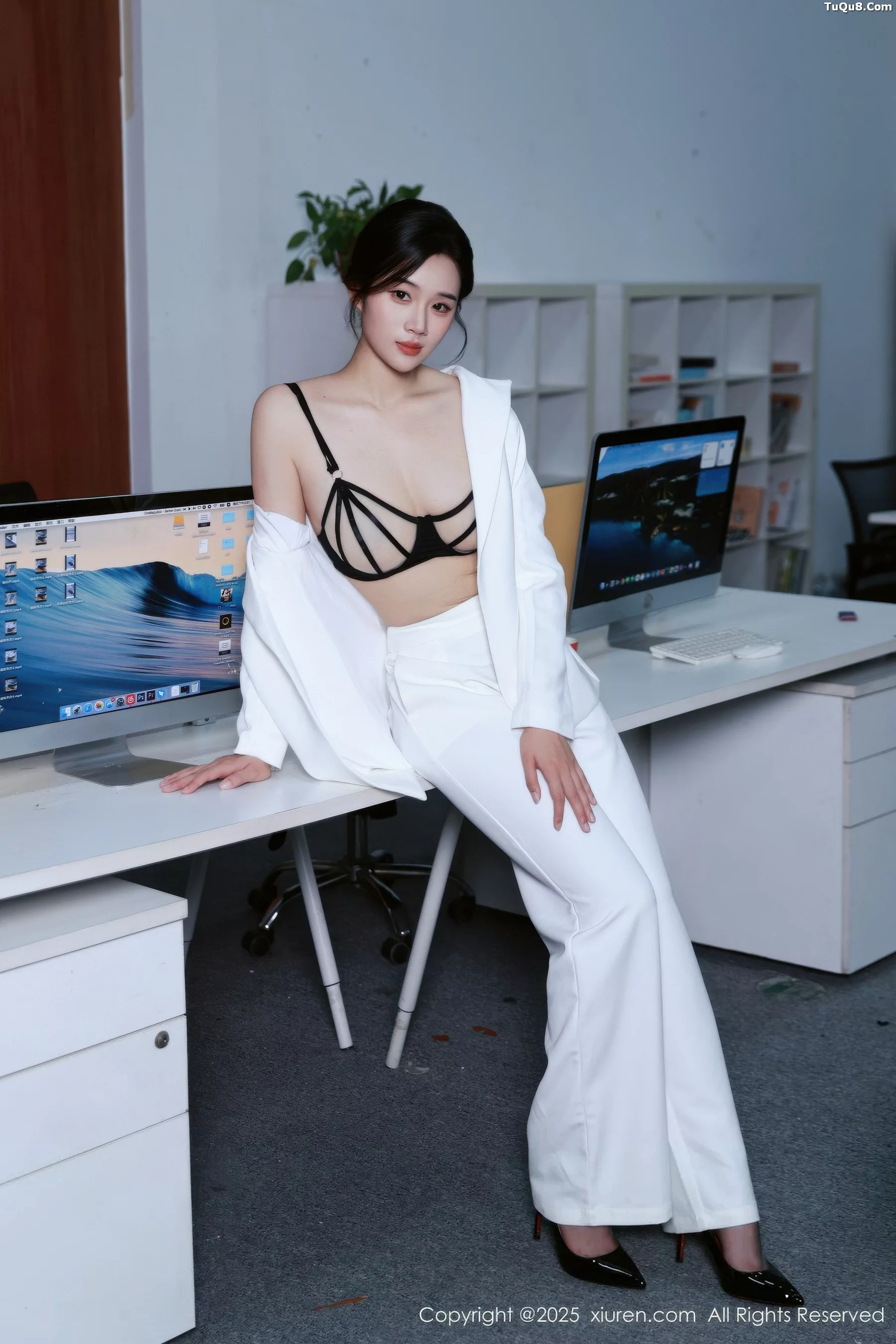 秀人集.com_[XiuRen秀人网]No.10908_模特南乔性感白色西装露黑色内衣配开档黑丝秀完美身材诱惑写真72P