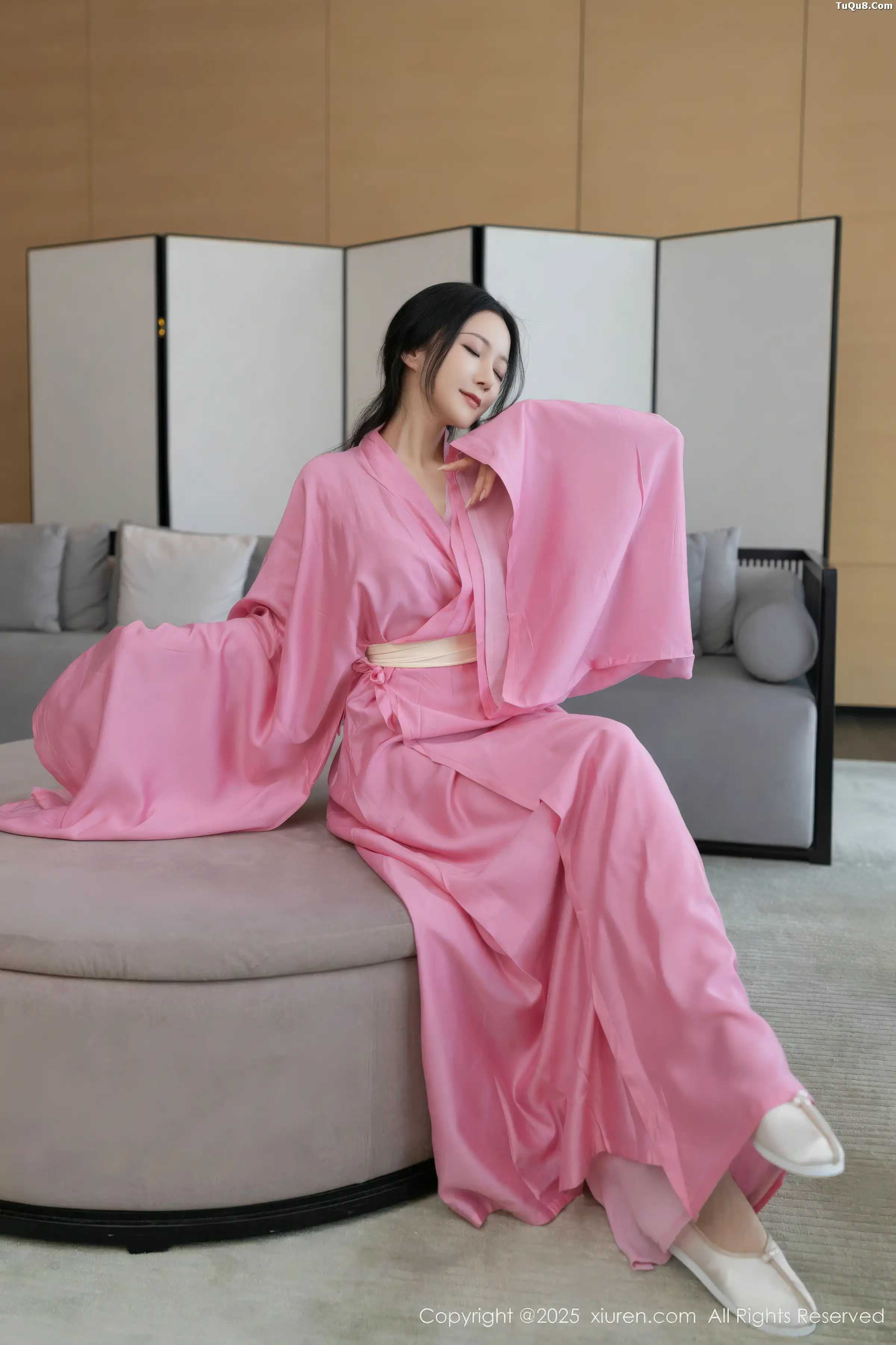 秀人集.com_[XiuRen秀人网]No.11049_模特鱼子酱Fish性感粉色月影纱配超薄肉丝秀曼妙身姿诱惑写真82P