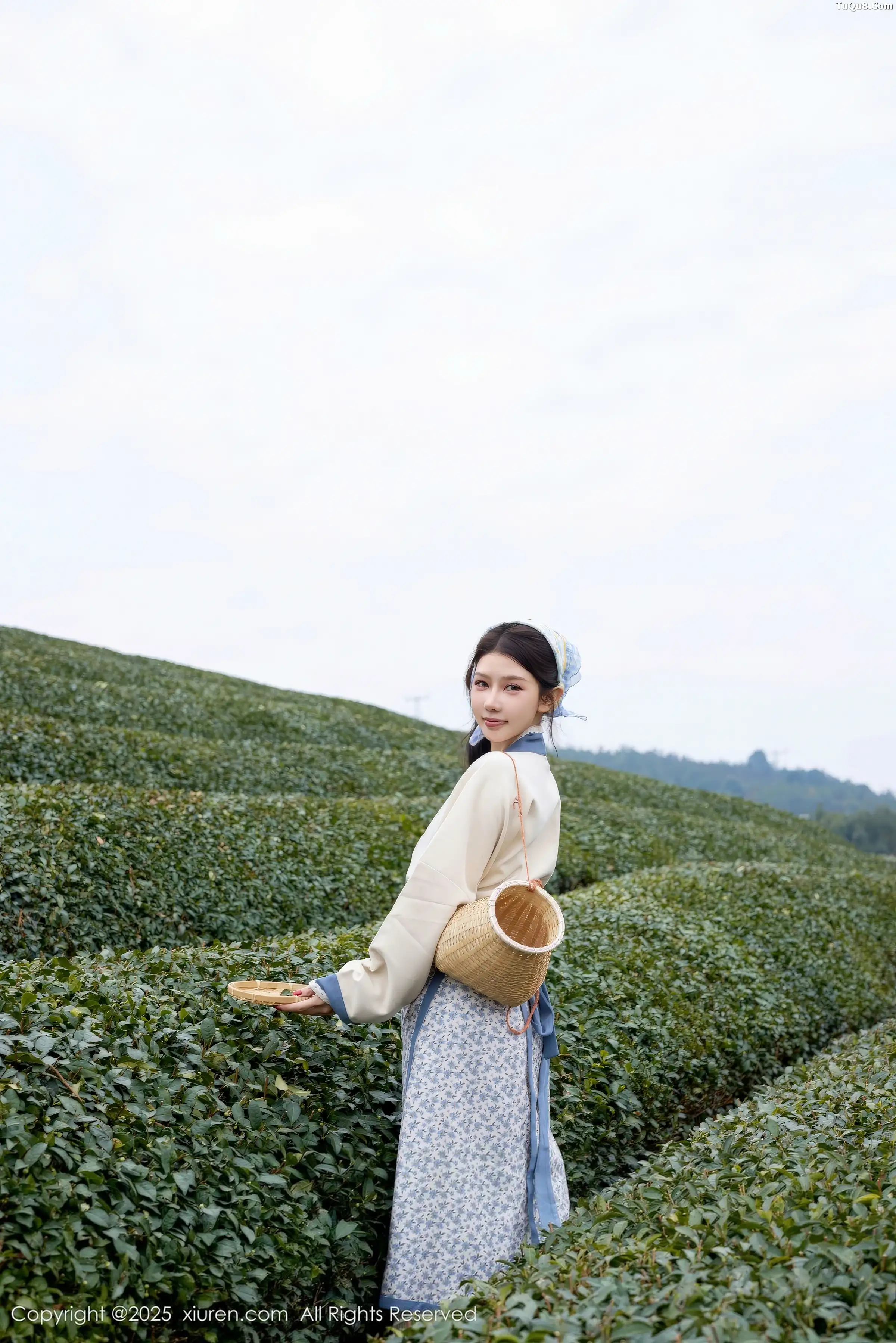 秀人集.com_[XiuRen秀人网]No.11098_模特尹甜甜户外采茶姑娘装扮性感长裙秀翘臀美腿迷人诱惑写真61P