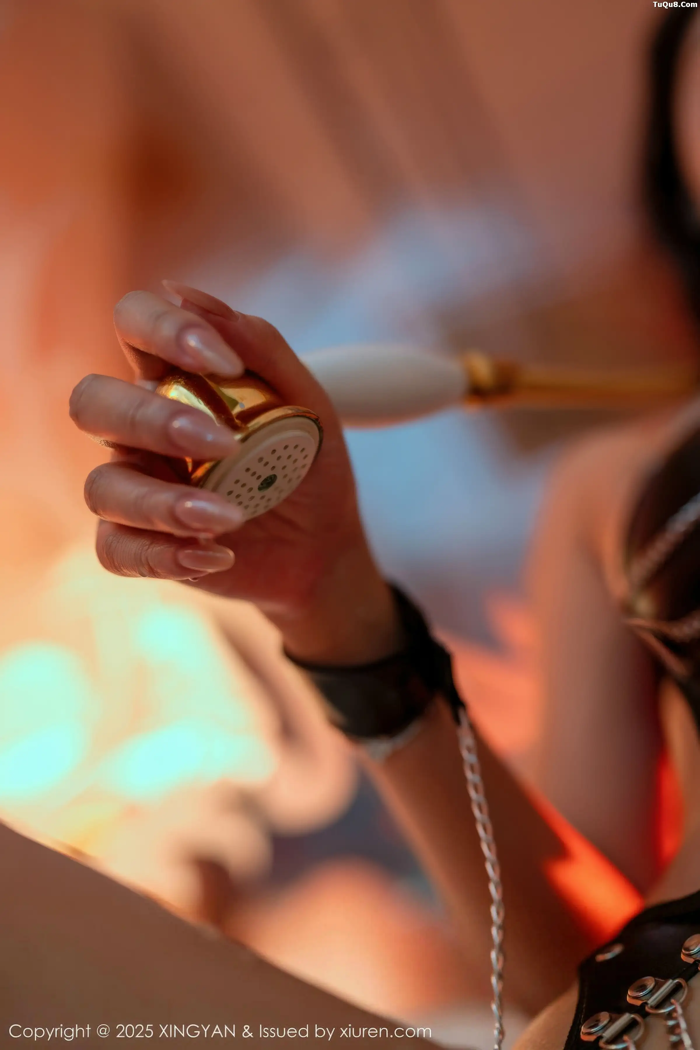 秀人集.com_[XINGYAN星颜社]VOL.443_模特李若汐浴室场景性感黑色情趣服饰秀丰腴身材惹火诱惑写真68P