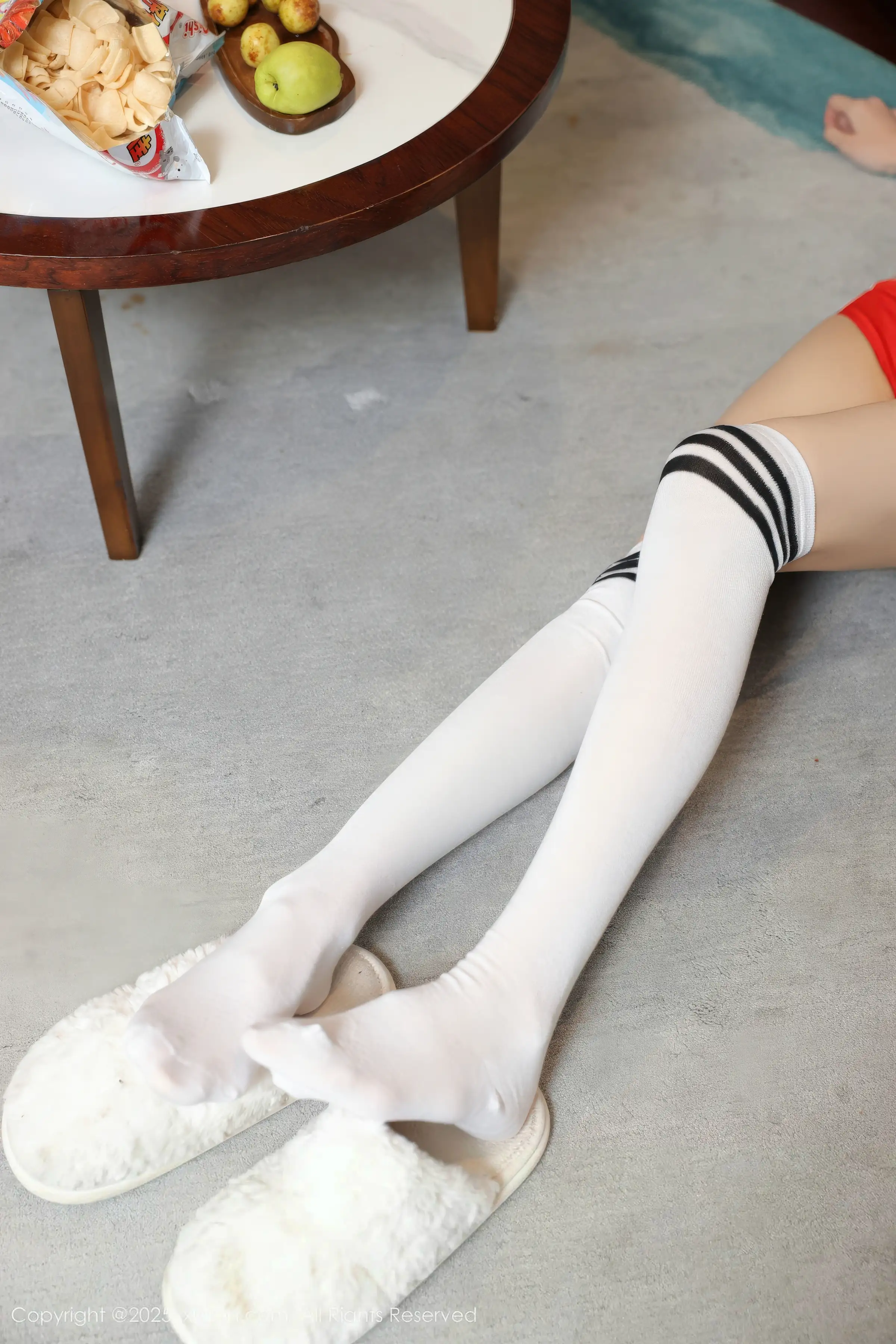 秀人集.com_[XiuRen秀人网]No.11110_新人模特许微微呀性感白色T恤配白色丝袜秀丰腴身材诱惑写真86P