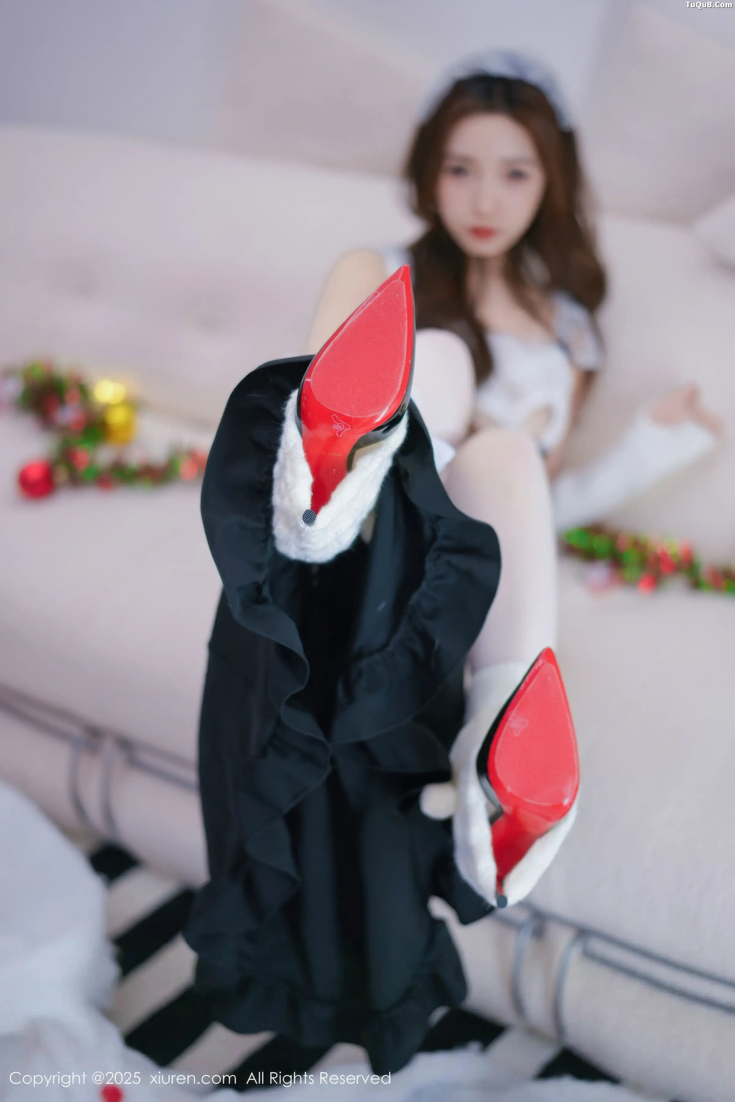 秀人集.com_[XiuRen秀人网]No.11152_模特Twins-桃桃性感女仆装扮配白色丝袜秀完美身材撩人诱惑写真77P